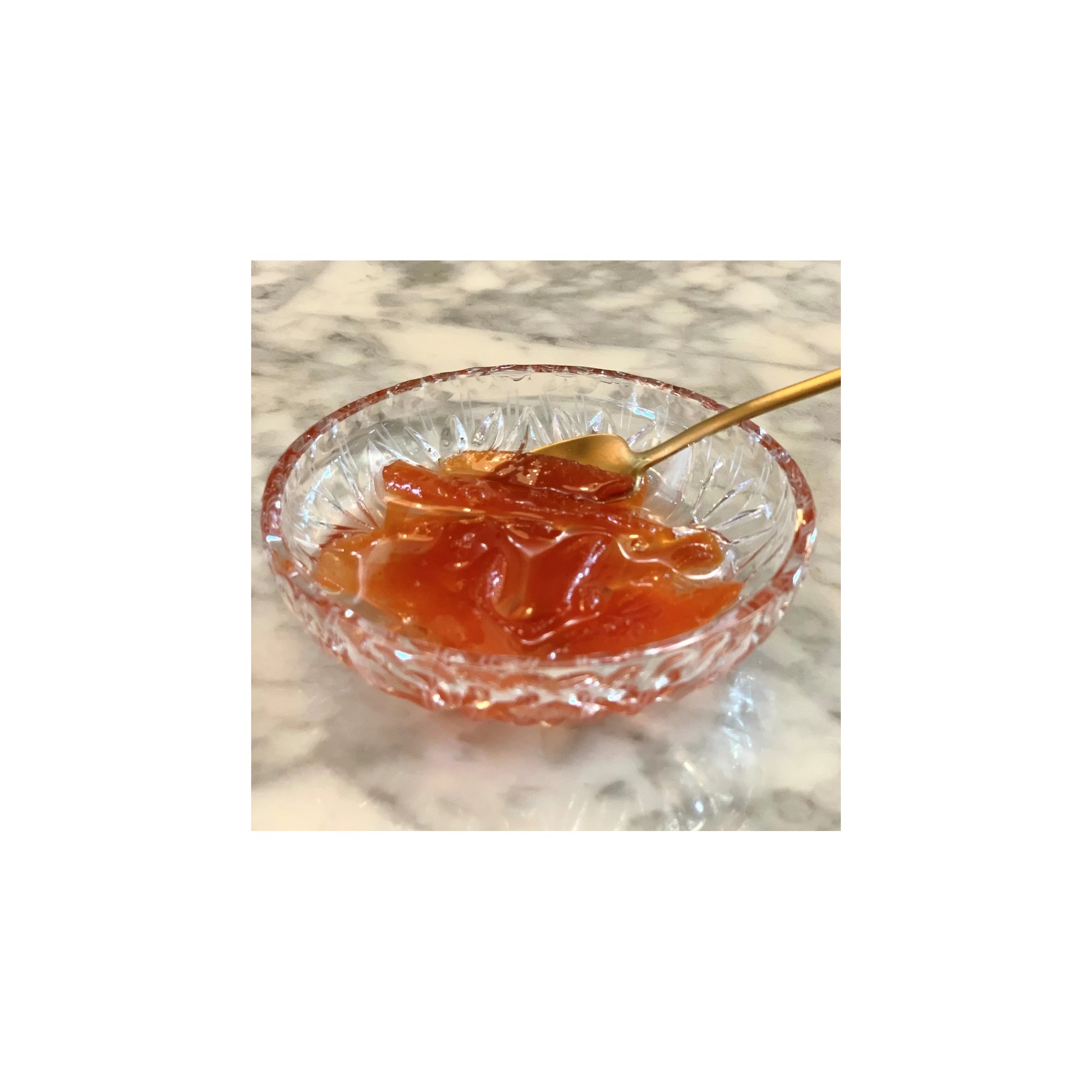 Quince spoon sweet 260g PETITS GRECS in a small plate