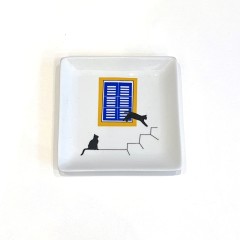 Small square porcelain tray 12 x 12 cm Cats and Window A FUTURE PERFECT, top view