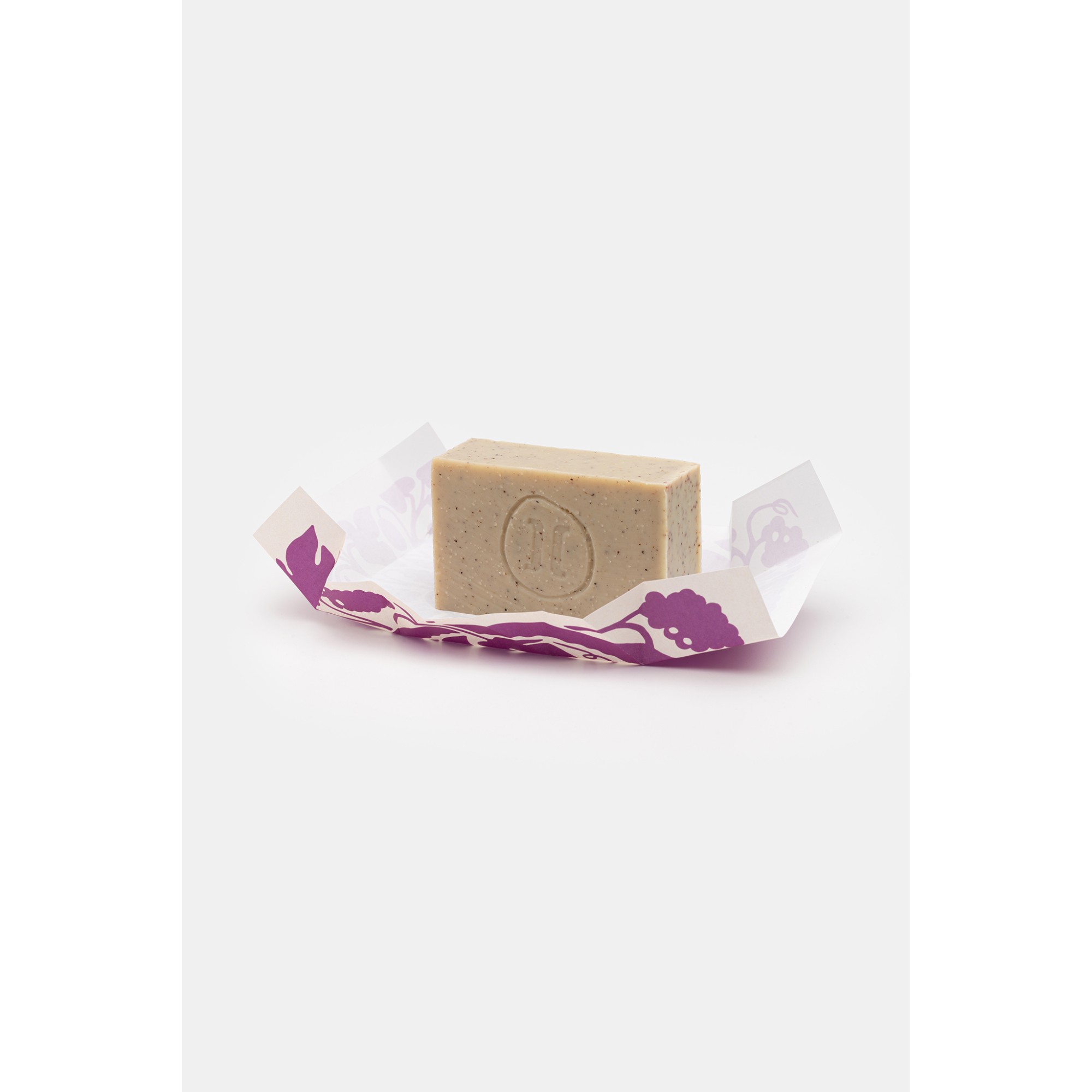 Handmade olive oil soap raisin & kiwi 125g HELLEO, front view without packaging