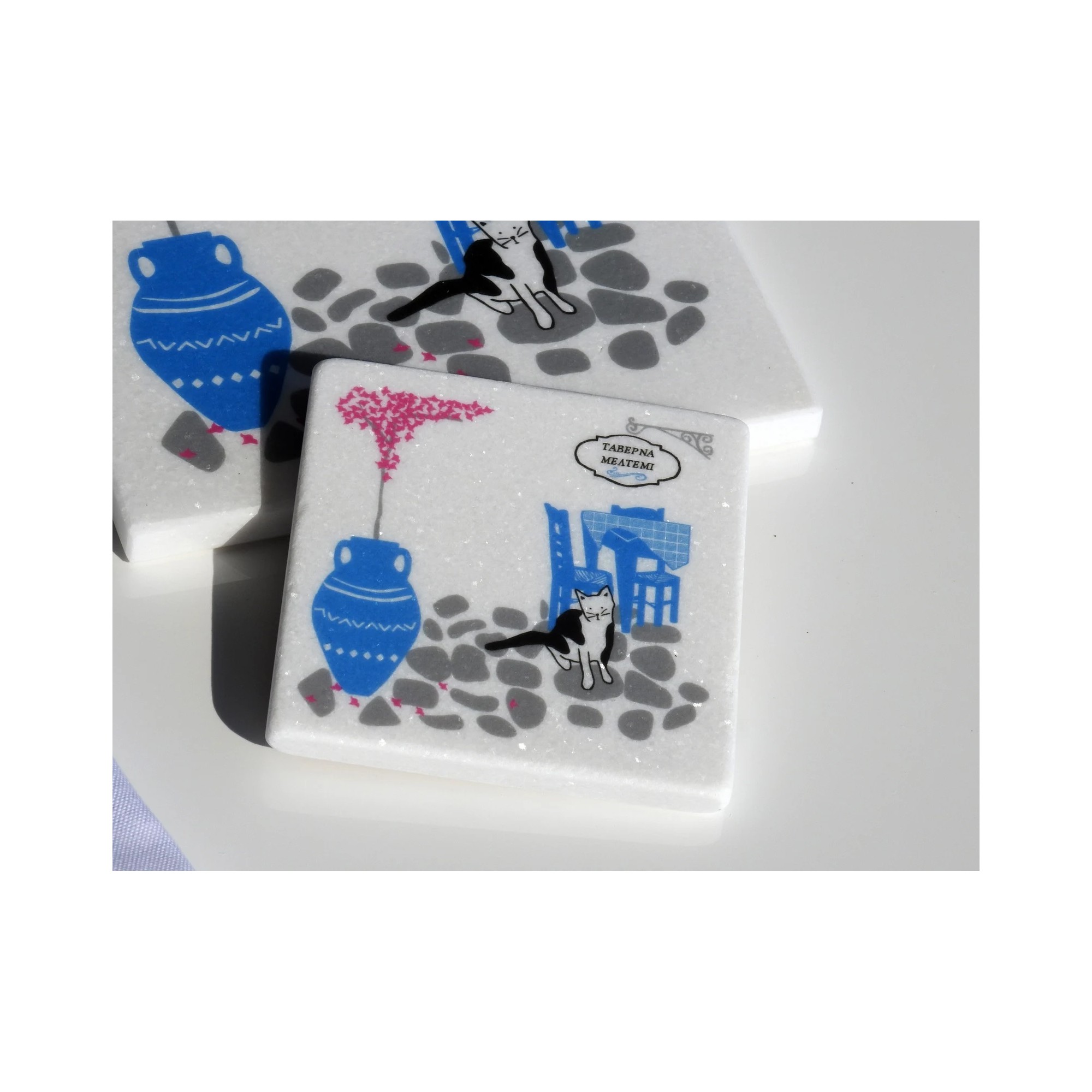 Dessous de verre en marbre Taverna Cat AHGB, vu de face