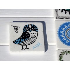 Dessous de verre en marbre Greek Owl AHGB, vu de face