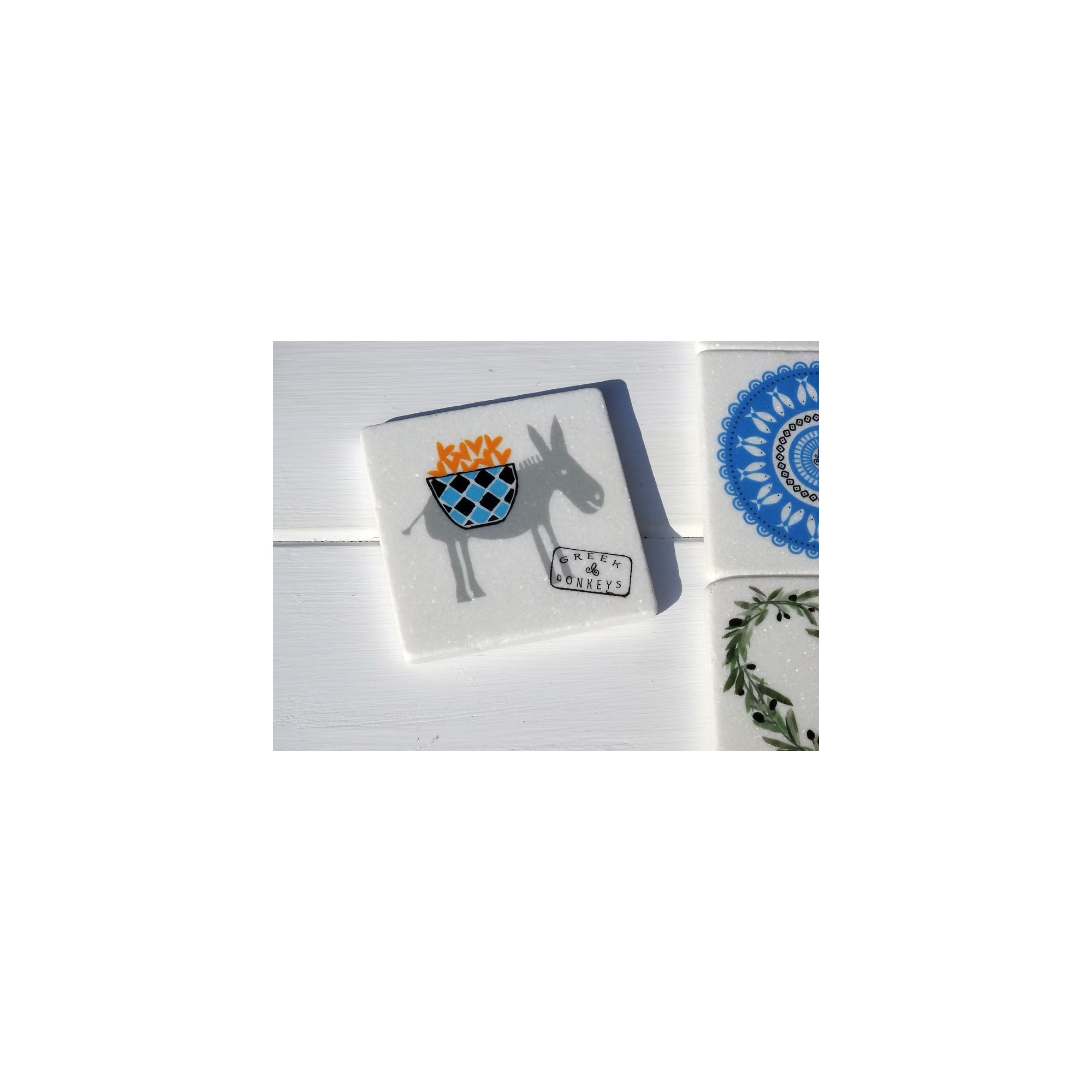 Dessous de verre en marbre Donkey Love AHGB, vu de face