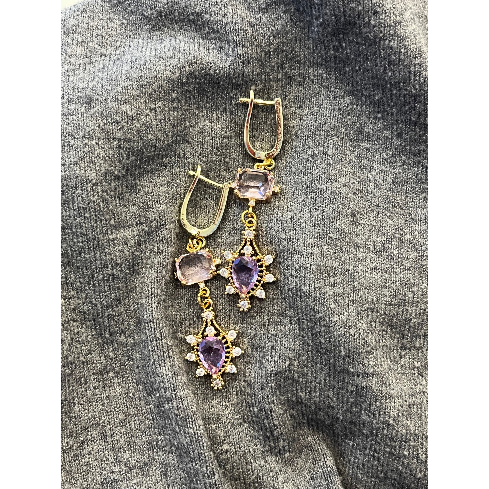 Earrings lilac "Ioli" POUPADOU, front view