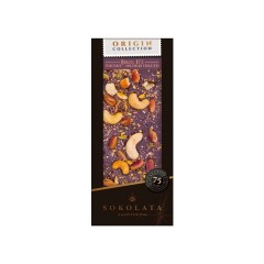 Chocolat noir artisanal de Brésil 67% cacao aux noix de cajou, pistaches, orange et cannelle AGAPITOS, vu de face