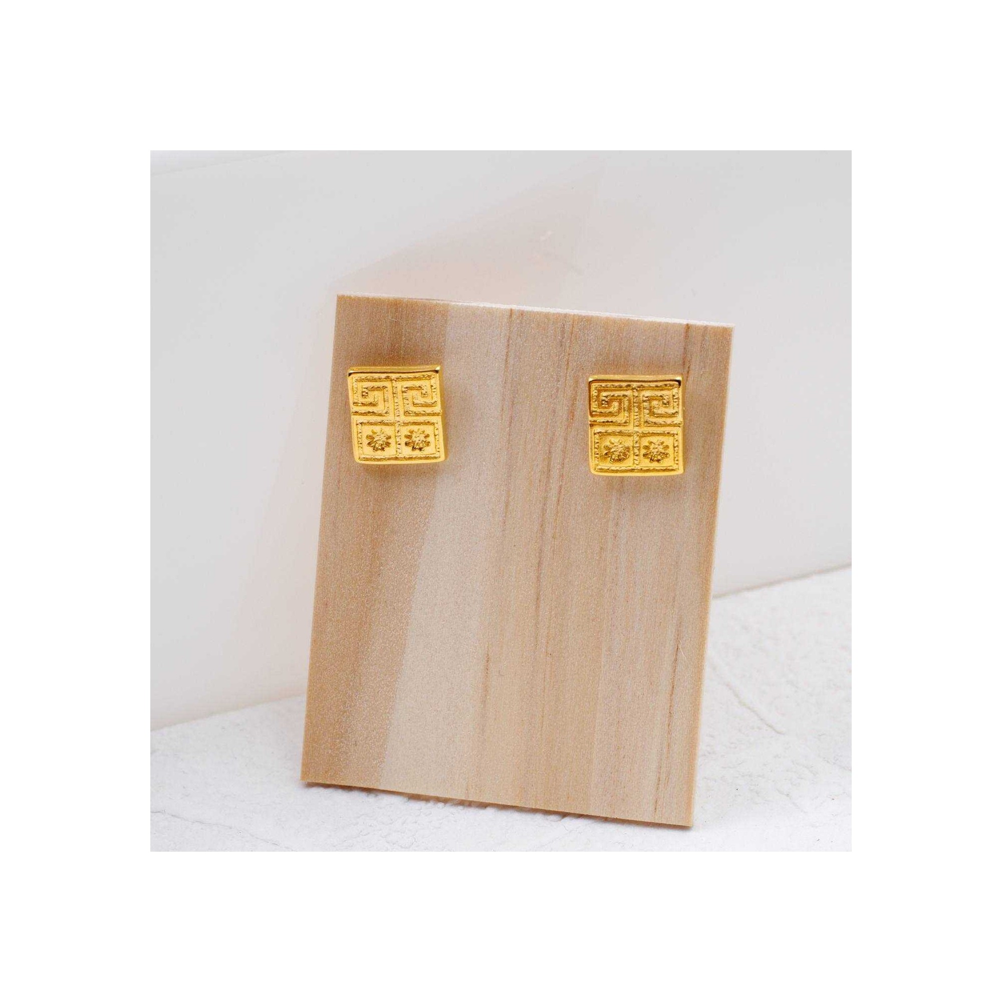 Boucles d'oreilles Maiandros Poupadou, vues de face