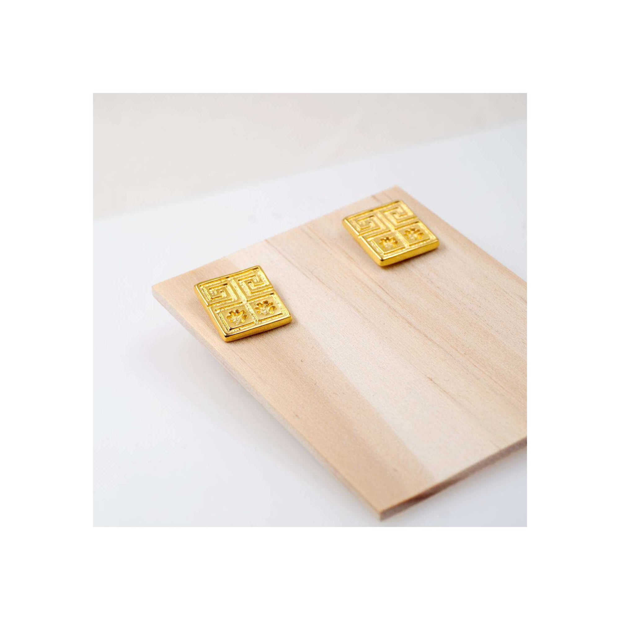 Earrings Maiandros Poupadou, top view