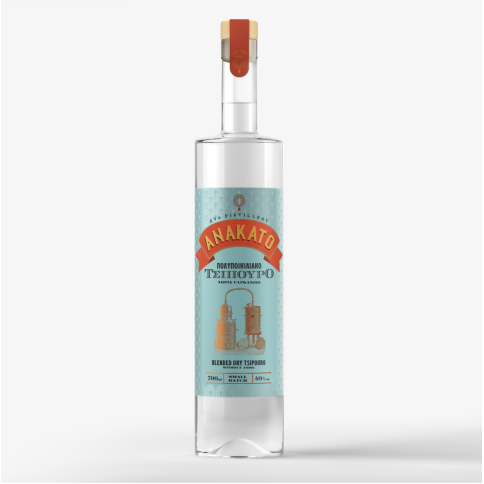 Tsipouro Anakato sans anis EVA DISTILLERY, vu de face