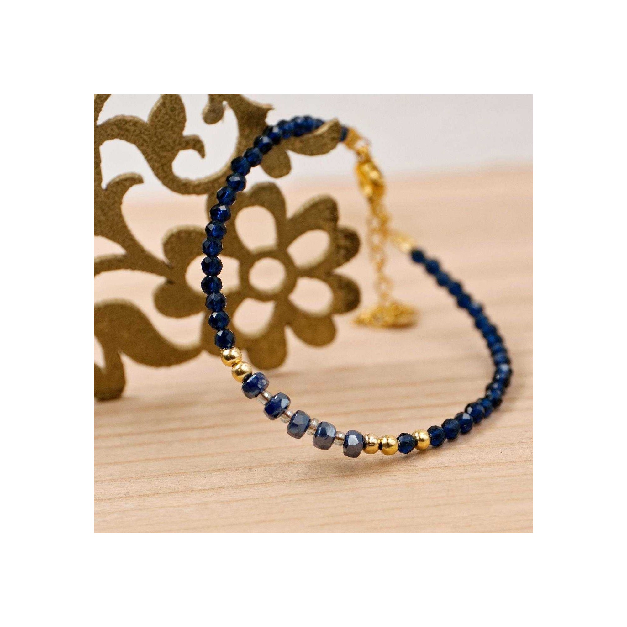 Βραχιόλι Aitheria POUPADOU, υπό γωνία