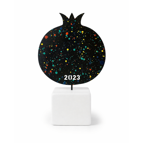 Charm 2023 - Decorative sculpture Pomegrenate black AFP, front view