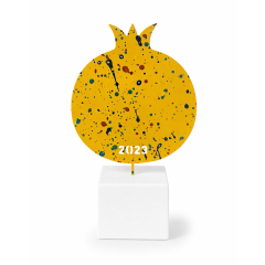 Charm 2023 - Decorative sculpture Pomegrenate yellow AFP, front view