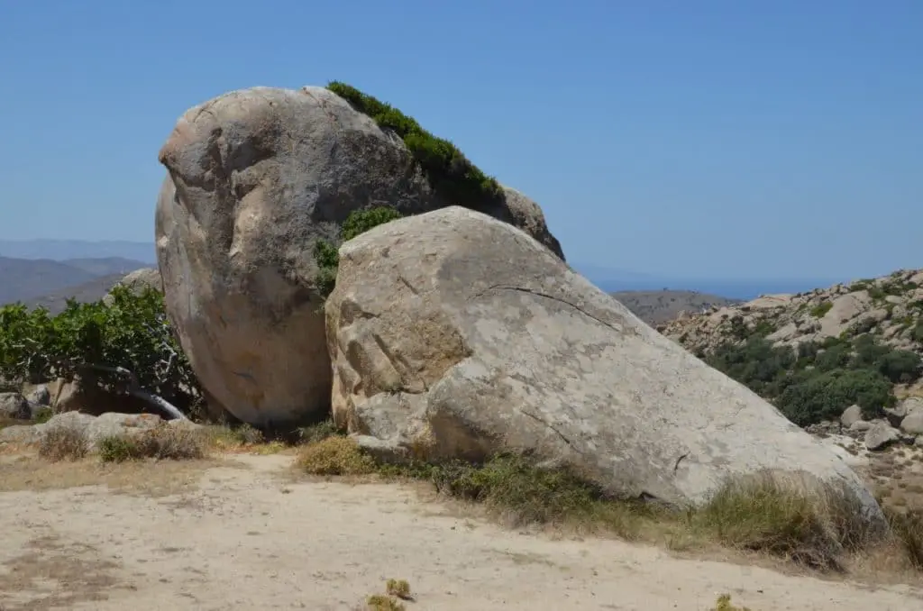 Roches à Tinos, près du village Volax