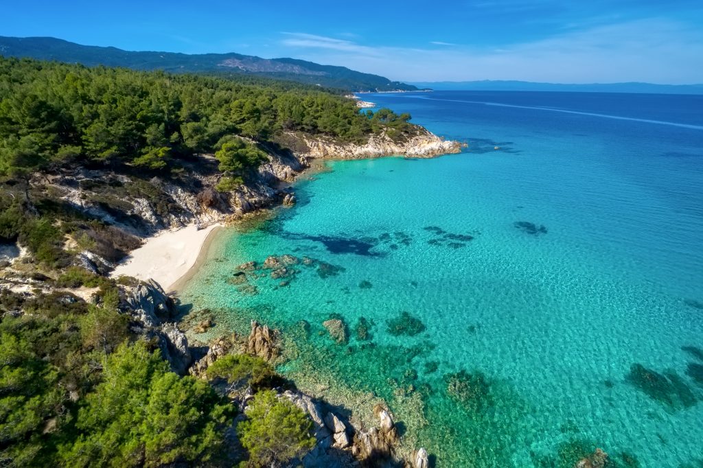 Kavourotripes beach is a small paradise located in Chalkidiki