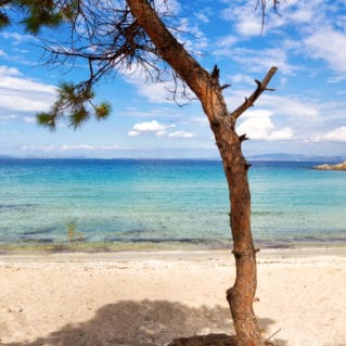 La plage de Vourvourou en Chalcidique