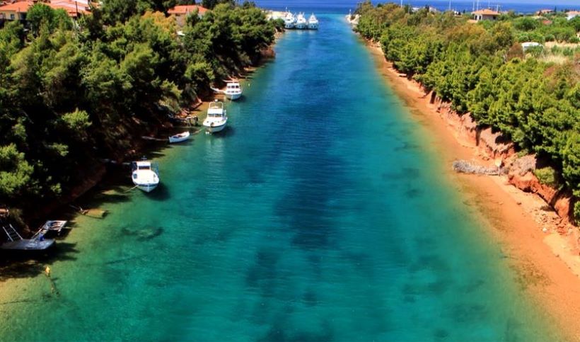 Canal grec de Potidaia en Chalcidique