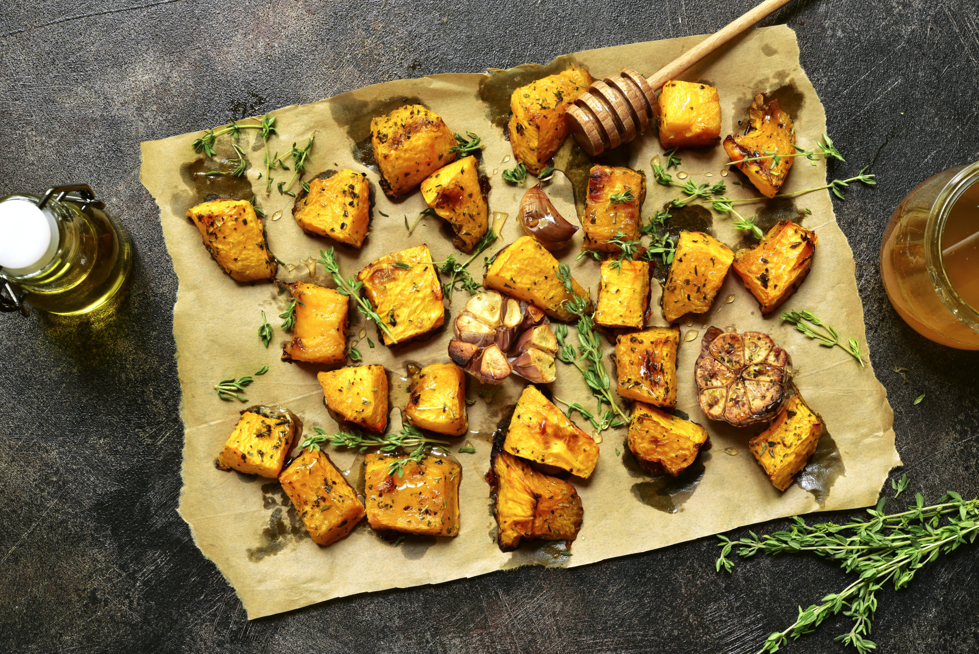 Courge butternut rôtie au miel grec et à l’ail