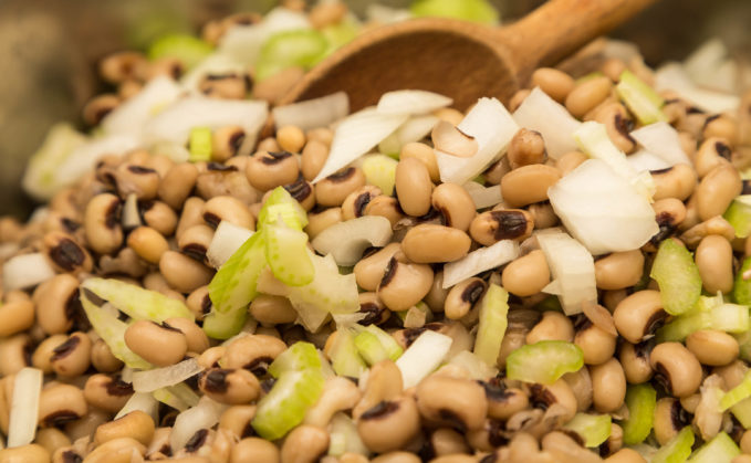 Mavromatika salata, la salade d'haricots cornilles de Feneos