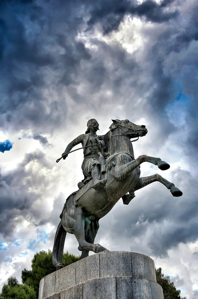 La statue de Karaiskakis à Athènes