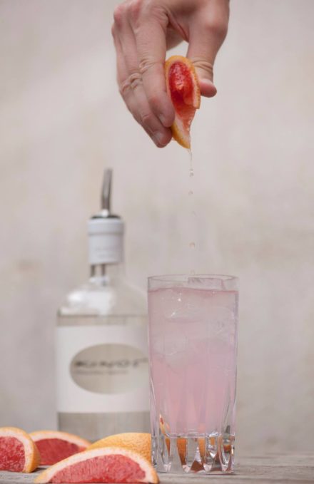 Skinos paloma cocktail, à la liqueur de mastiha et soda au pamplemousse
