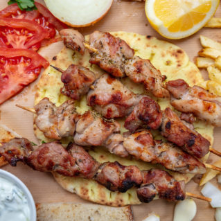 Hirino souvlaki, brochettes de porc