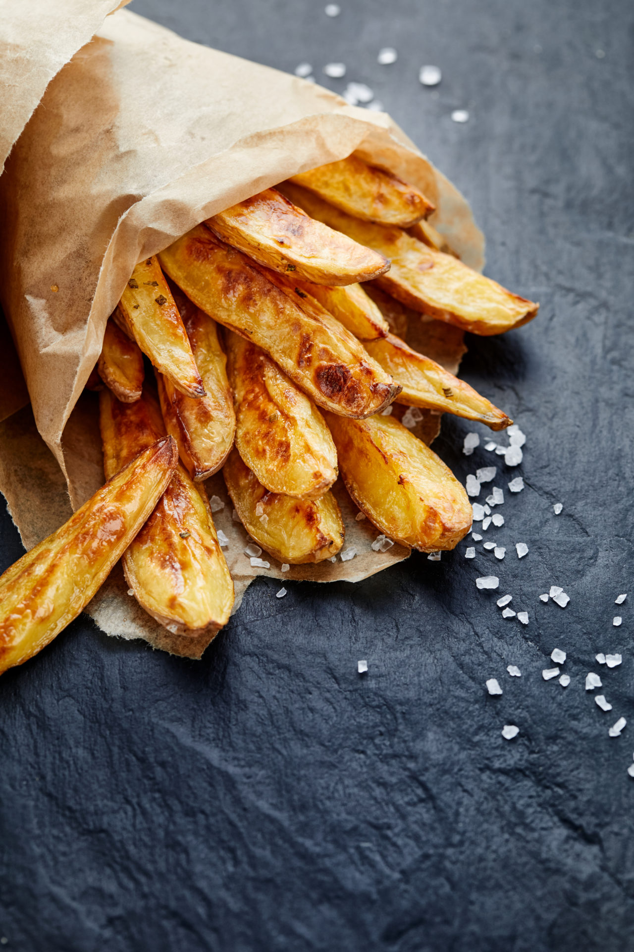 Patates tiganites sto fourno, frites au four maison