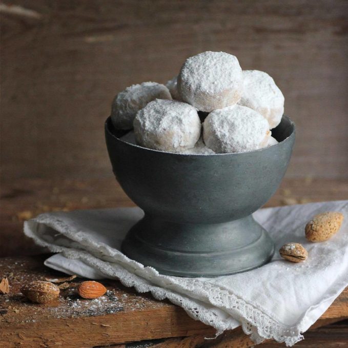 Kourabiedes, un de gâteaux de Noël