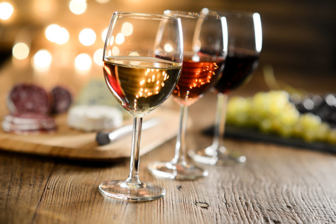 Vin blanc, rouge et rosé grec pour l'apéritif et le repas
